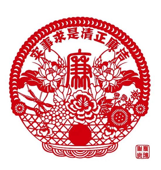 武汉商学院95后大学生用剪纸宣传十九大|武汉