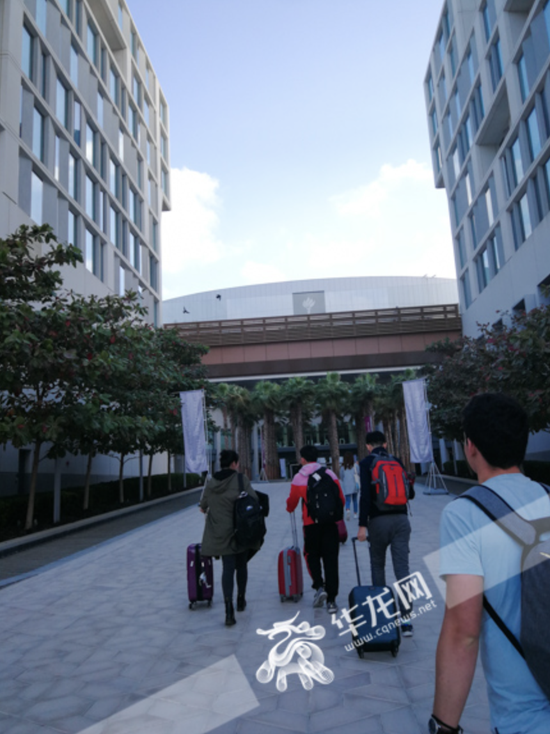 2月初,蒋牧颜参加该校的“候选人周末”活动时刚刚抵达学校。照片由蒋牧颜提供 华龙网发