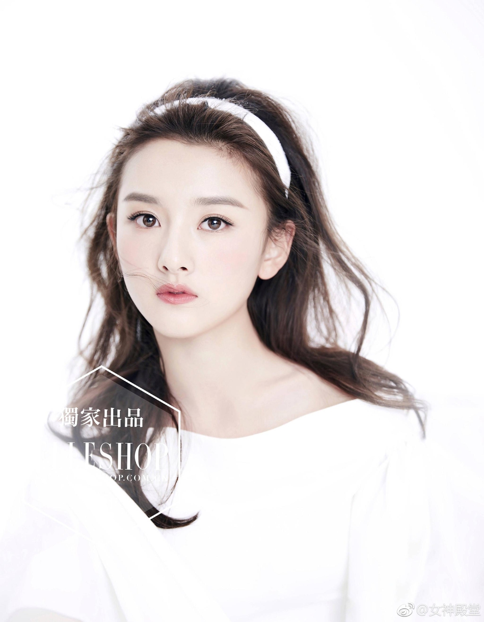 小哪吒宋祖儿时尚大片 出落成大美女