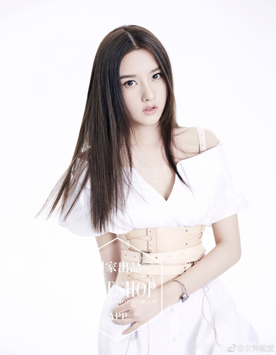 小哪吒宋祖儿时尚大片 出落成大美女