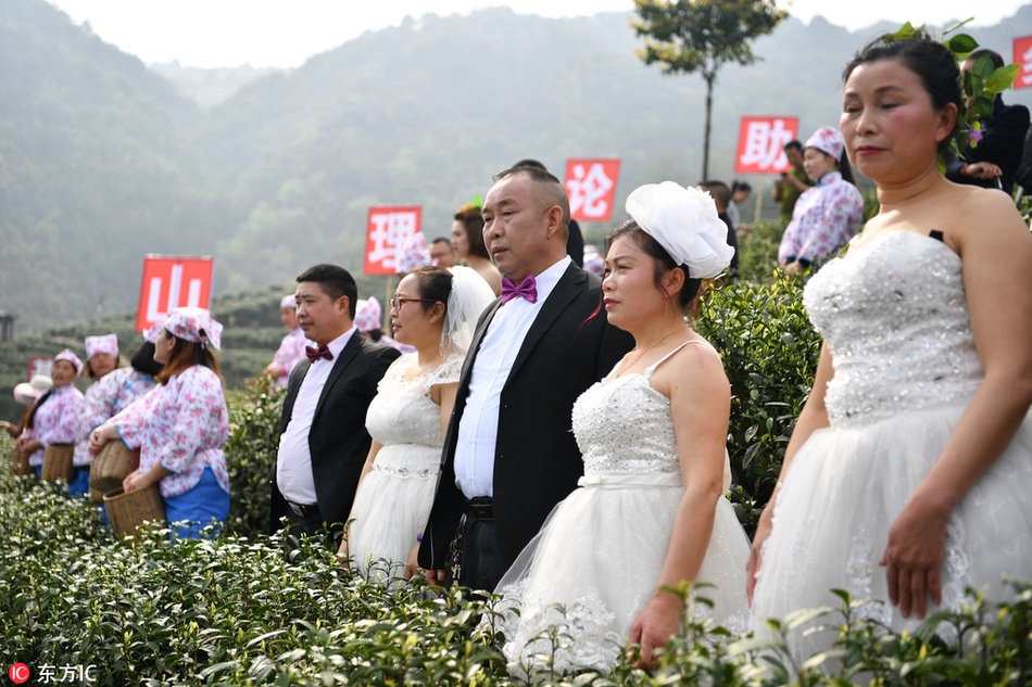 婚纱照摆造型_婚纱照造型(3)
