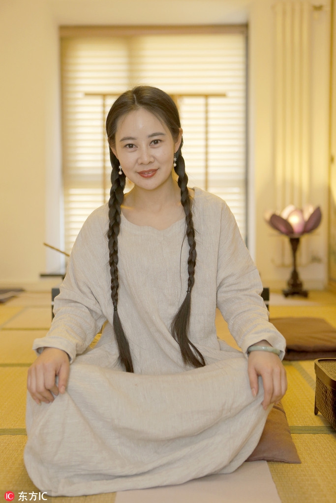 老总和美女_老总在水里下药迷美女