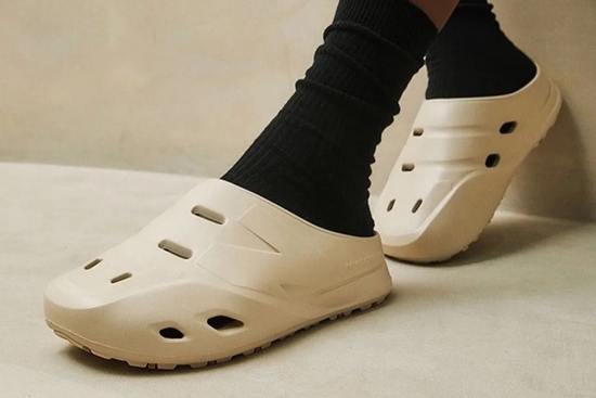 New Balance Clog