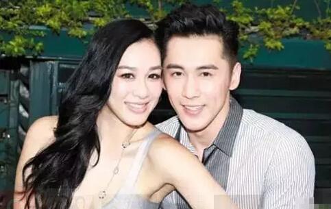 "46岁钟丽缇获小12岁男友求婚：只要保养好 <wbr