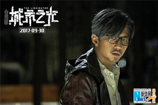 邓超为《城市之光》失眠三个月 白发背后有故