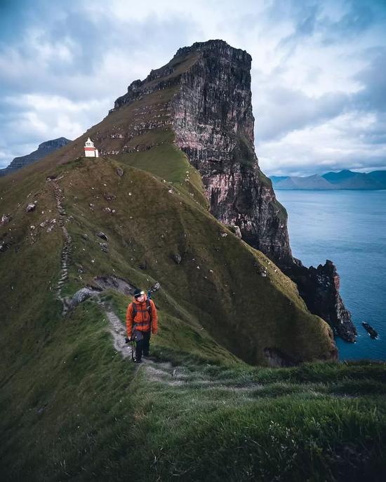 Photo by@visitfaroeislands.ins