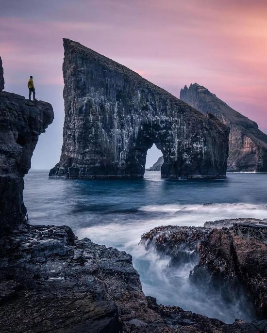 Photo by@visitfaroeislands.ins