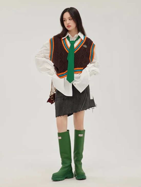  PUNCH 美式校园俏皮法宝V领短款斜马甲