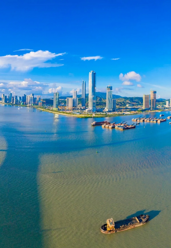 外国人最爱的中国城市NO.1 好玩好吃不输三亚-亚投国际app