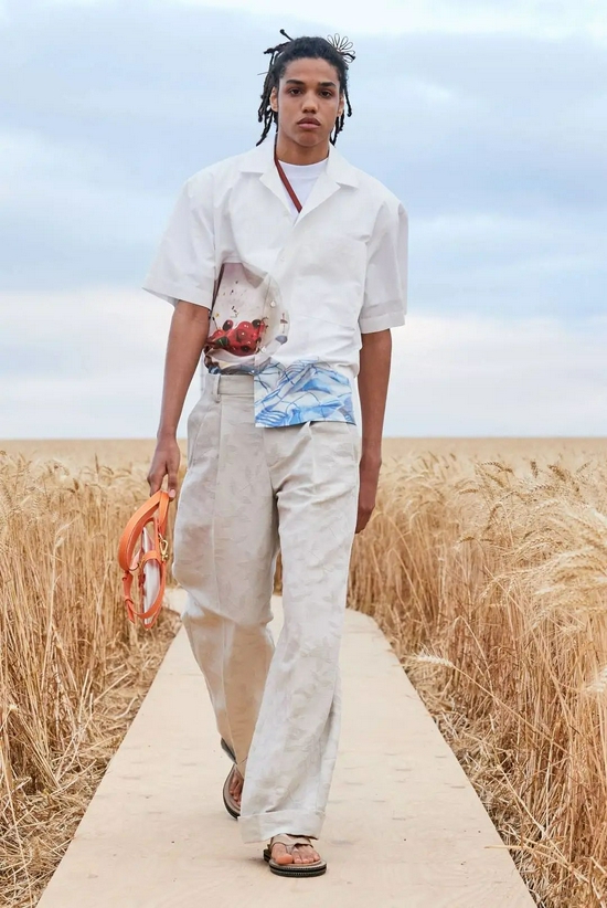 Jacquemus21ss   （via vogue）