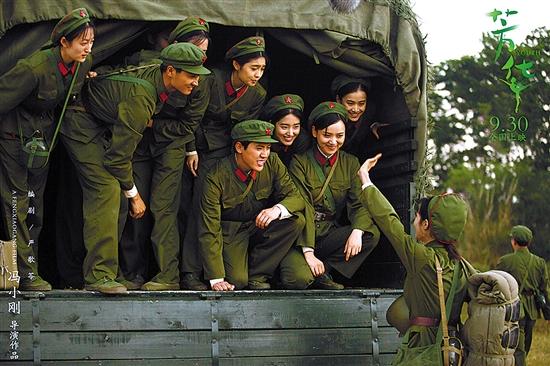 《芳华》票房告捷但评价不一 真情动人or精准算计?|芳华|奇门遁甲|冯小刚_新浪女性_新浪网