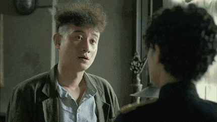 十年前,她敢于嫁给小自己八岁的男人,愿意跟他上演当年的“裸婚时代”。
