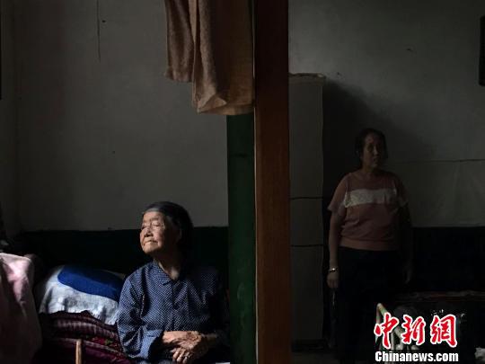 据中国“慰安妇”问题研究中心统计，目前登记在册的中国大陆“慰安妇”幸存者仅剩14人。