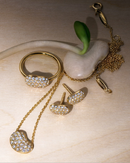 Tiffany & Co. 蒂芙尼Elsa Peretti® Bean® Design系列18K黄金镶钻戒指、吊坠及耳环