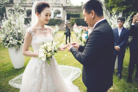 胡杏兒大婚請舊愛黃宗澤 揭分手後送祝福的"好前任"