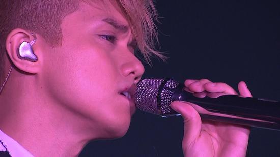 张敬轩退出《我歌4》 疑因被曝支持占中|张敬轩