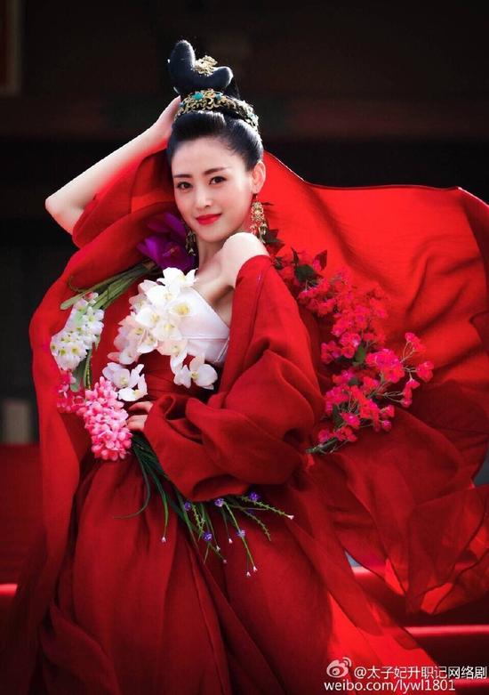 9岁男童看《太子妃》问妈妈:什么是掰弯?|《太