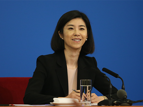 杨幂装嫩、宋仲基懵逼脸 翻译官跟跑男都没法