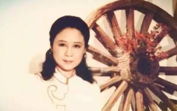 琼瑶的感情经历并没有输给她写的言情小说|琼