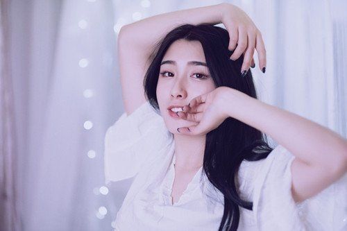 东子白洁婚纱楼上(2)