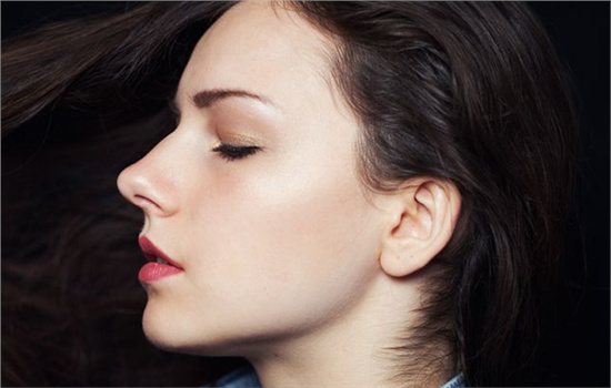 假体鼻子做完可以捏吗|鼻子|假体|手术