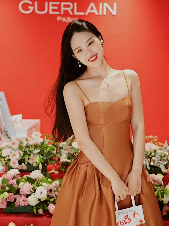 Cuong Dam 的设计深受年轻人的欢迎