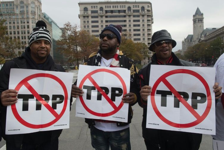 Trump says will move to withdraw from TPP 'on day one'