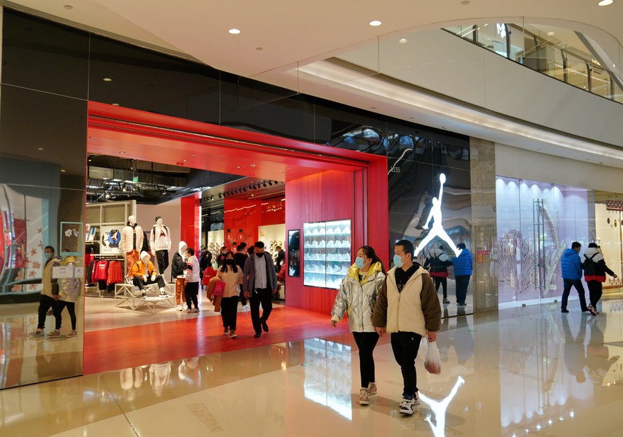 China's consumption market in solid expansion with emerging trends