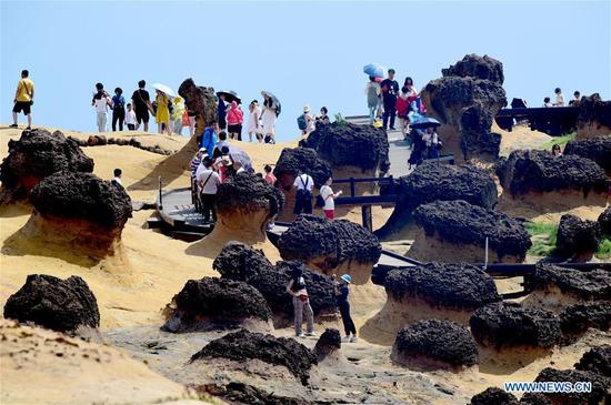 Peculiar Yehliu Geopark In Taiwan Xinhua News Cn Peculiar Yehliu Geopark In Taiwan Xinhua News Cn
