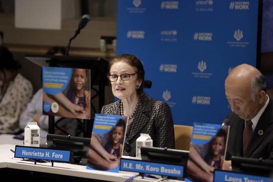 Henrietta Fore (C), Executive Director of the United Nations Children's Fund (UNICEF), addresses a discussion on vaccine misinformation and growing distrust at the UN headquarters in New York, June 28, 2019. (Xinhua/Li Muzi)