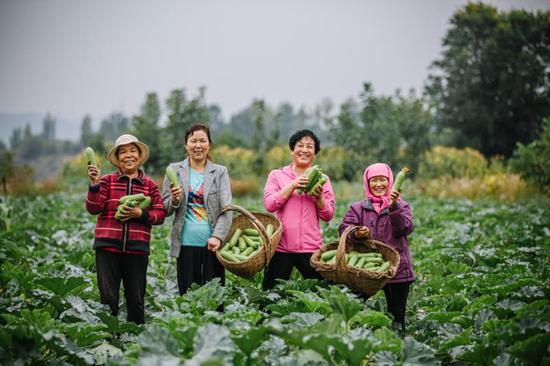 UN Women China Qinghai programme beneficiaries. Photo credit: UN Women