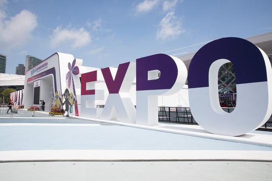 Staff do preparation work at the Hainan International Convention and Exhibition Center in Haikou, capital of south China's Hainan Province, May 6, 2021. The first China International Consumer Products Expo will be held here from May 7 to 10. (Xinhua/Jin Liwang)