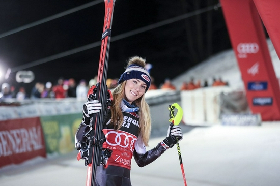 Mikaela Shiffrin of the United States poses for photos after the ladies' slalom race at the 2019 FIS Ski World Cup Snow Queen Trophy in Zagreb, Croatia, Jan. 5, 2019. (Xinhua/Slavko Midzor)