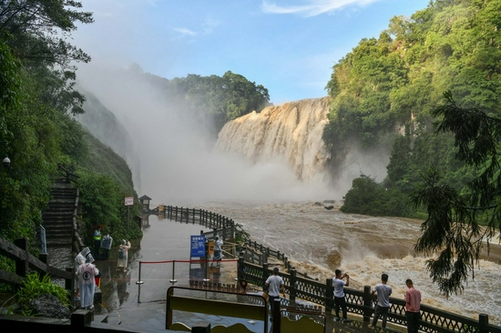 Photo taken on June 14, 2020 shows a view of the Huangguoshu Waterfall in Anshun, southwest China's Guizhou Province. (Xinhua/Yang Wenbin)