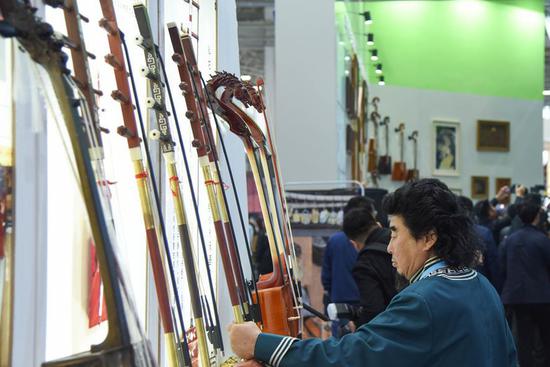 4th Inner Mongolia Cultural Industry Expo Fair kicks off in Hohhot