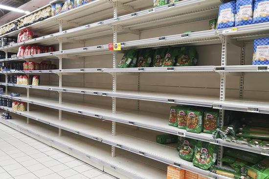 Coronavirus situation in France "deteriorating very fast": health chief