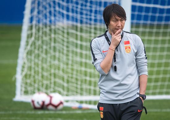 New coach says China men's football players must be ready to fight
