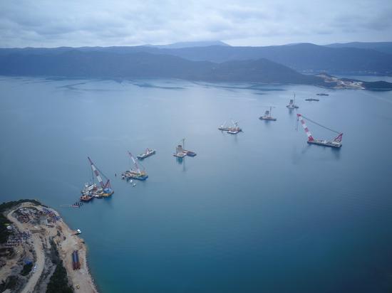 Aerial photo taken on Feb. 1, 2020 shows the construction site of the Peljesac Bridge near Komarna, Croatia. (Xinhua/Gao Lei)