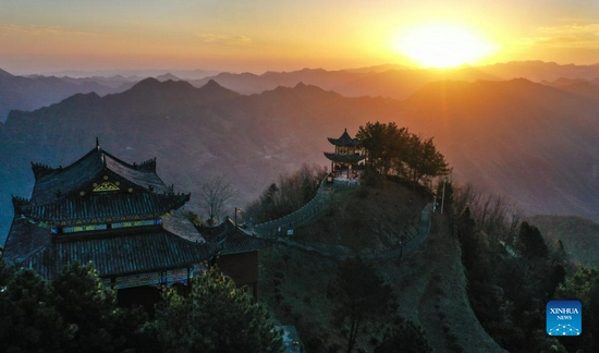 Aerial photo taken Nov. 23, 2021 shows the scenery of Miaoshanzhai scenic area in Baihe County, northwest China's Shaanxi Province. (Xinhua/Tao Ming) 