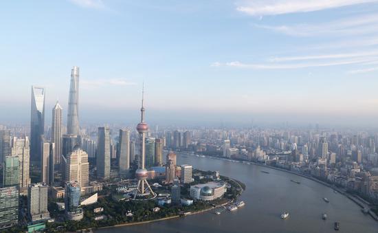 Photo taken on June 21, 2018 shows a view of the Lujiazui area in Shanghai, east China. (Xinhua/Fang Zhe)