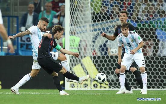 Croatia batters Messi's Argentina 3-0 to enter W