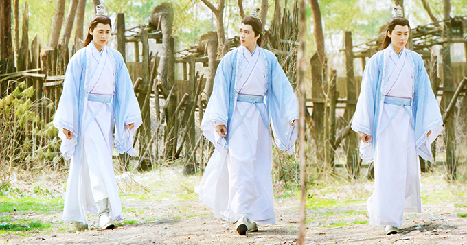 《诛仙》曝李易峰路透 一袭素衣翩翩公子