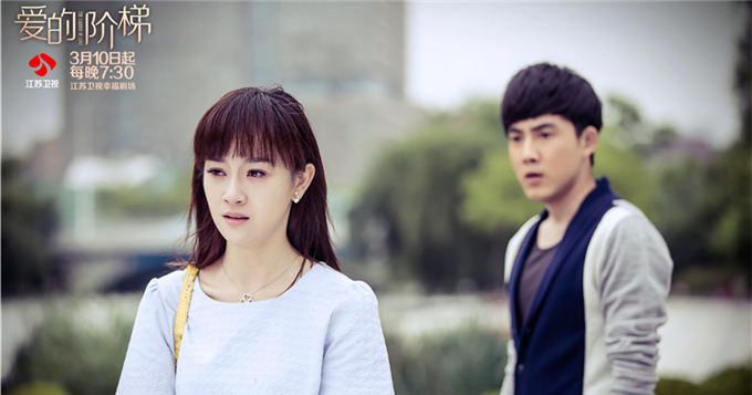 视频：《爱的阶梯》开播 张檬张睿献唱MV曝光