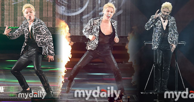 JYJ金俊秀低胸装热舞 幅度大不慎露点