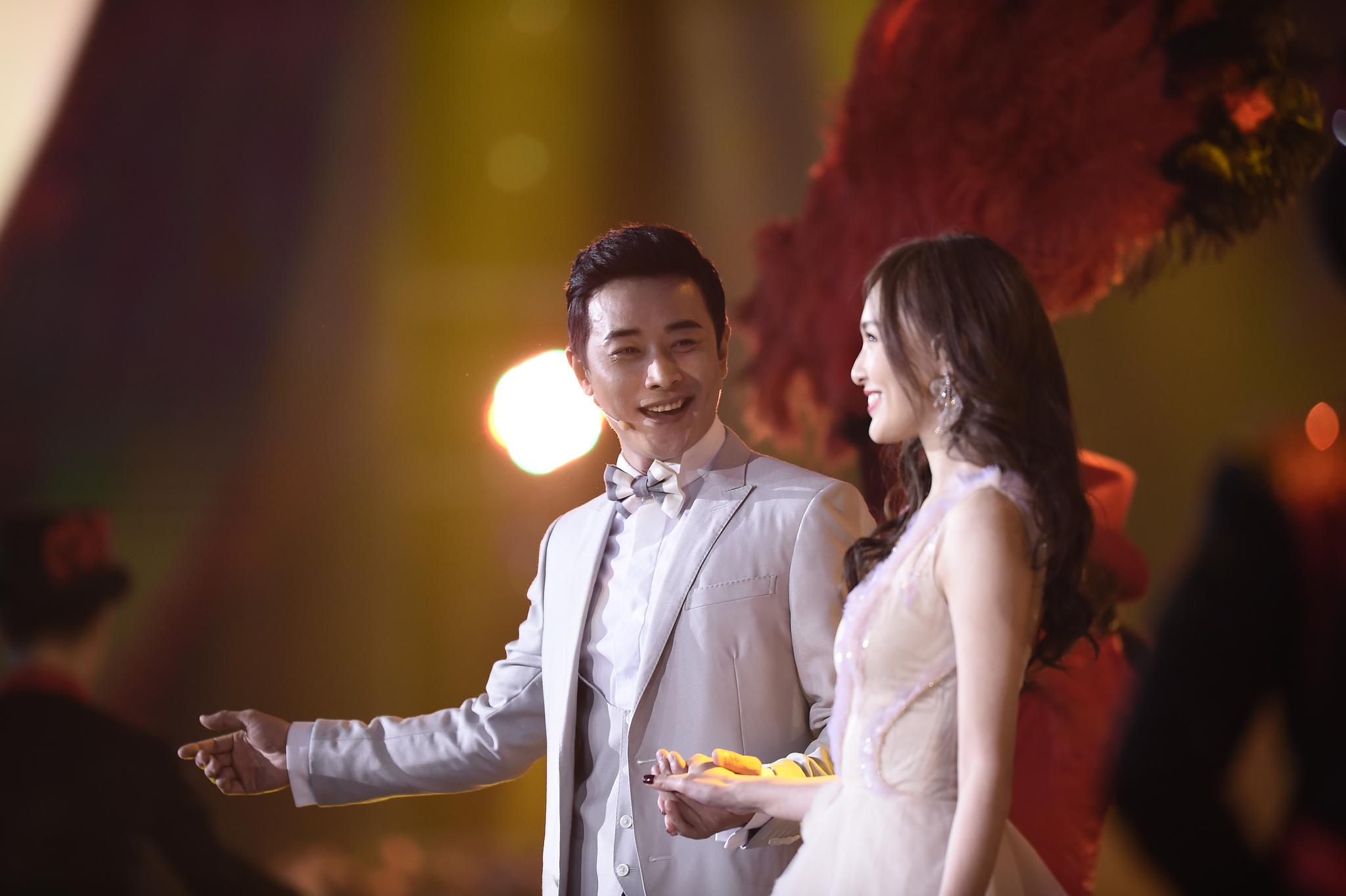 #国剧盛典#刚开场就撒狗粮!@唐嫣 @罗晋 二.