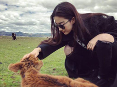 杨谨华含泪宣布分手