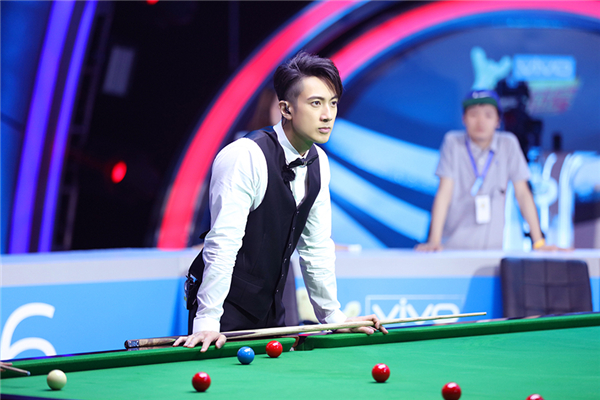 阿迪达斯清风系列