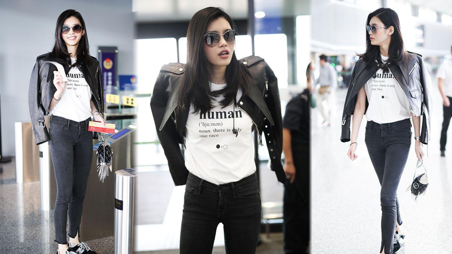 奚梦瑶披皮衣秀长腿似大姐大 当众提裤无包袱