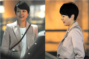 杨乐乐短发造型清爽干练 米色西装OL有范儿