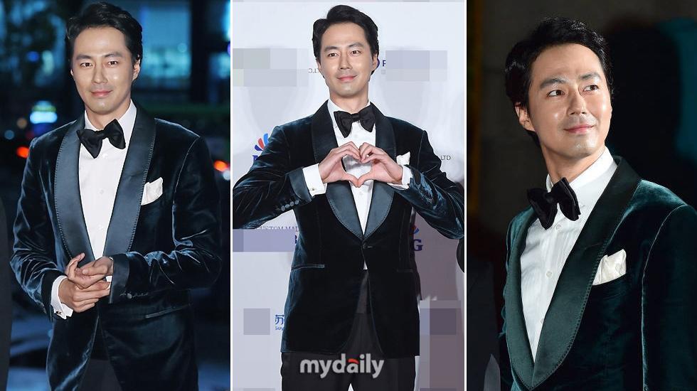 赵寅成亮相大钟奖红毯比心